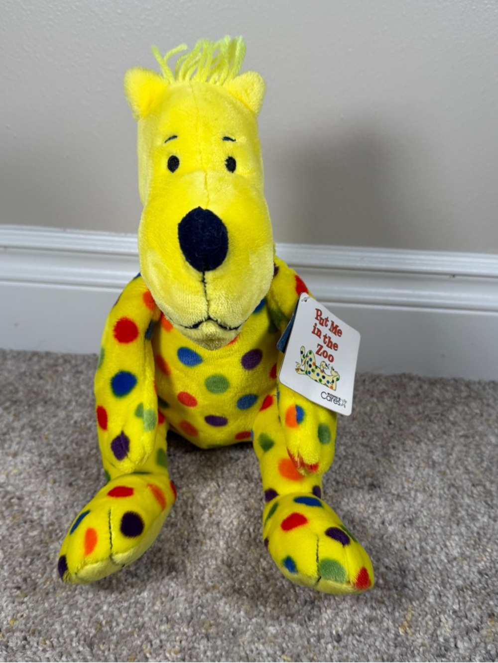 NWT Put Me In The Zoo Yellow Spotted Plush 11 Inch Kohls Cares Stuffed Animal
